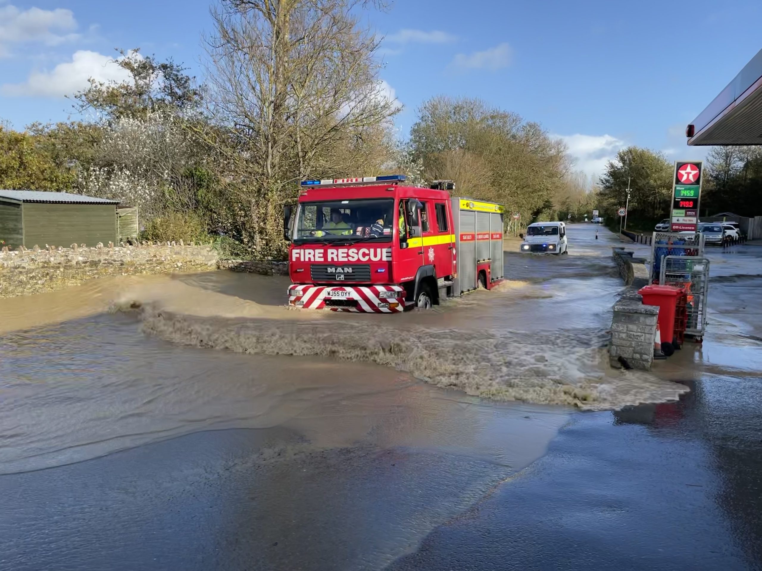 Supplies Of Sandbags, Salt And Grit For Burton Bradstock Residents